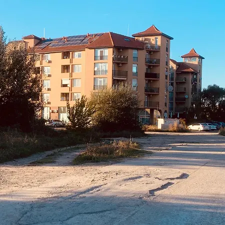 мир авангарда Apartment Sunny Beach